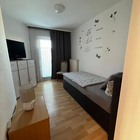 Zur Sonne 度假居 哥达