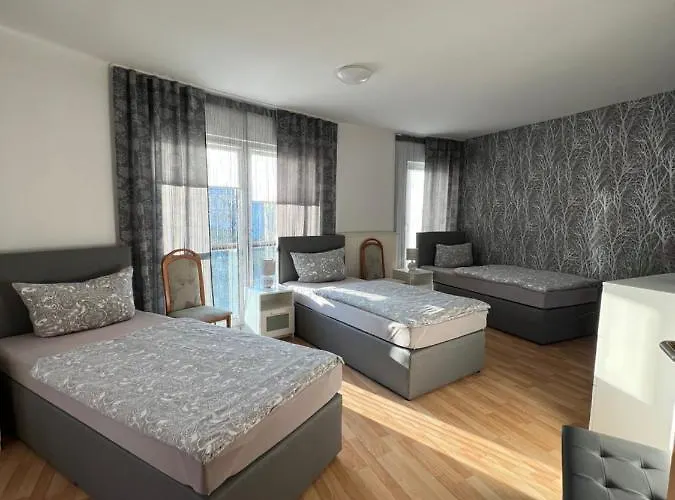 Zur Sonne 度假居 *